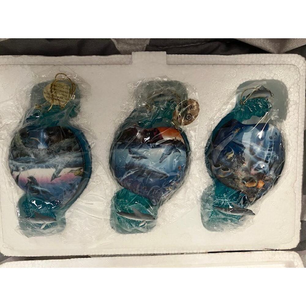 The Bradford editions above below ornament collection Sea Dolphins Decor Coastal - Picture 8 of 14